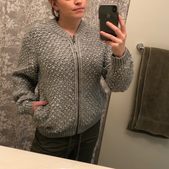 Lucky Brand Gray Cozy Faux Teddy Chunky Sweater - Picture 7 of 8